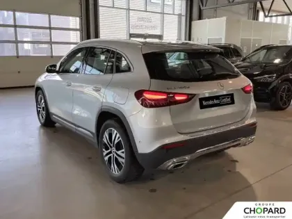 Photo 67 Mercedes GLA  180 d 8G-DCT