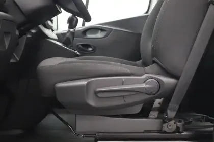 Photo 23 Renault Trafic  Combi L2 dCi 145 Energy S&S BVA