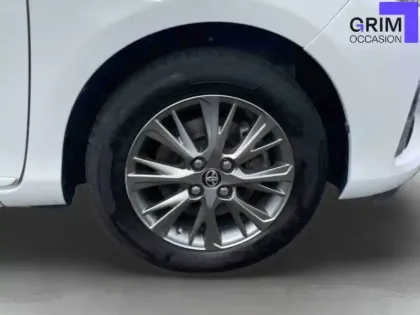 Photo 13 Toyota Yaris  Hybride 100h