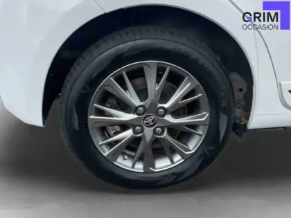 Photo 14 Toyota Yaris  Hybride 100h