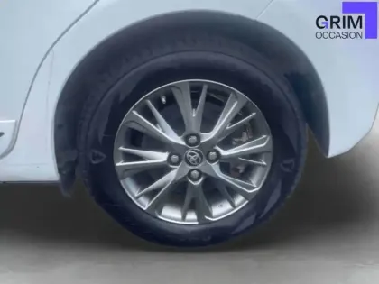 Photo 15 Toyota Yaris  Hybride 100h