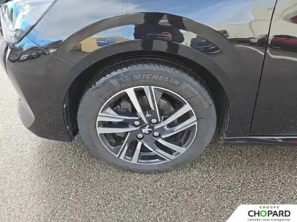 Photo 24 Peugeot 208  PureTech 100 S&S BVM6