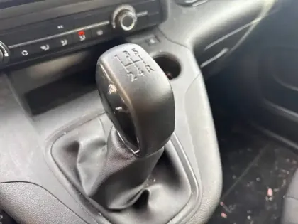 Photo 13 Peugeot Rifter  Standard BlueHDi 100 BVM5