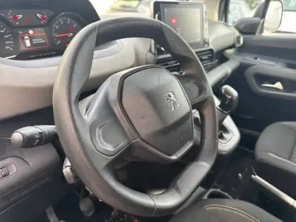 Photo 8 Peugeot Rifter  Standard BlueHDi 100 BVM5