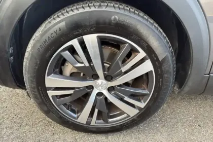 Photo 8 Peugeot 3008  Hybrid 225 e-EAT8