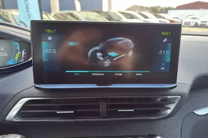 Photo 22 Peugeot 3008  Hybrid 225 e-EAT8