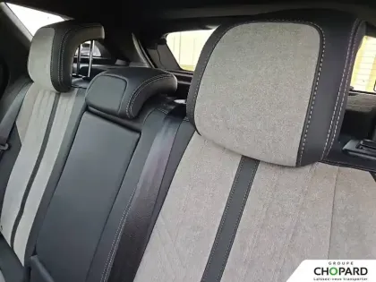 Photo 18 Peugeot 3008  Hybrid 225 e-EAT8