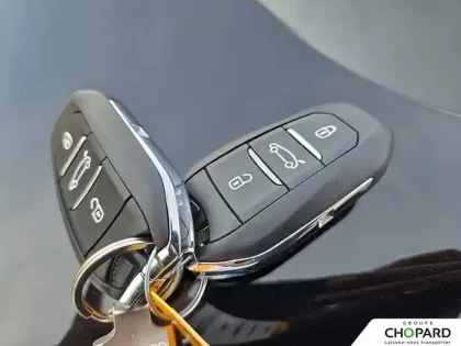 Photo 20 Peugeot 3008  Hybrid 225 e-EAT8