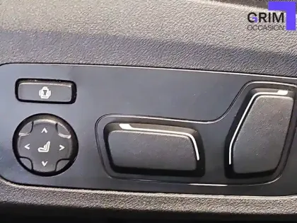 Photo 22 BMW Serie 3 320d xDrive 190 ch BVA8