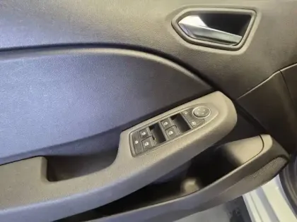 Photo 27 Renault Clio  Blue dCi 100 - 21N