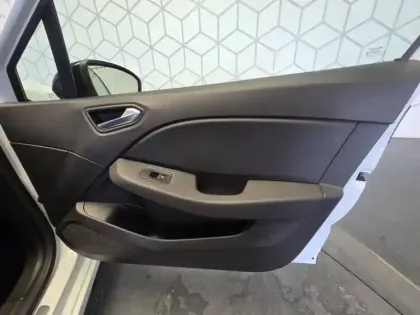 Photo 39 Renault Clio  Blue dCi 100 - 21N