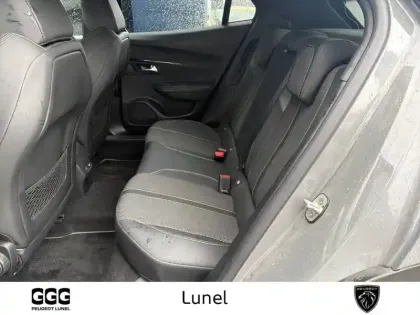 Photo 9 Peugeot 2008  PureTech 130 S&S EAT8