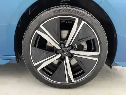 Photo 81 Peugeot 308  Hybrid 136 e-DCS6