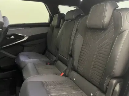 Photo 14 Peugeot 5008  Hybrid 145 e-DCS6