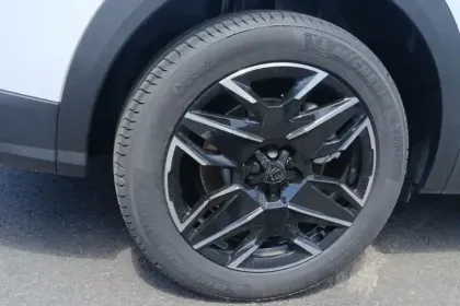 Photo 78 Peugeot 5008  Hybrid 145 e-DCS6