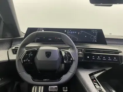 Photo 21 Peugeot 5008  Hybrid 145 e-DCS6