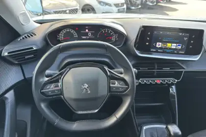 Photo 16 Peugeot 2008  PureTech 100 S&S BVM6