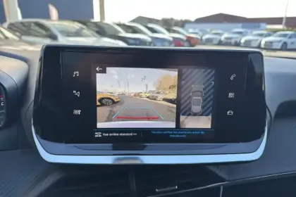 Photo 21 Peugeot 2008  PureTech 100 S&S BVM6