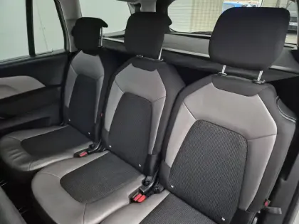 Photo 24 Citroën C4 Grand  Spacetourer PureTech 130 S&S EAT8