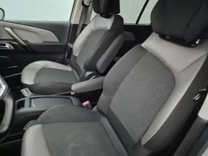 Photo 23 Citroën C4 Grand  Spacetourer PureTech 130 S&S EAT8