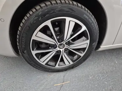 Photo 25 Citroën C4 Grand  Spacetourer PureTech 130 S&S EAT8