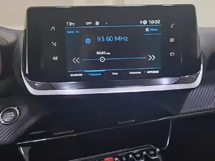 Photo 20 Peugeot 2008 Gén. II Ph1 NG Allure 5