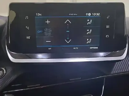 Photo 21 Peugeot 2008 Gén. II Ph1 NG Allure 5