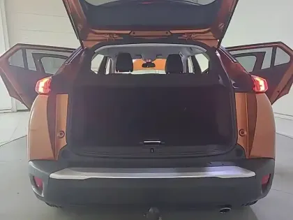 Photo 7 Peugeot 2008 Gén. II Ph1 NG Allure 5