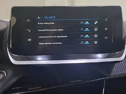 Photo 23 Peugeot 2008 Gén. II Ph1 NG Allure 5