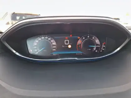 Photo 9 Peugeot 3008  PureTech 130ch S&S BVM6