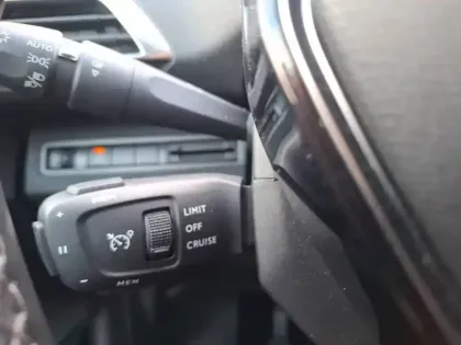 Photo 21 Peugeot 3008  PureTech 130ch S&S BVM6