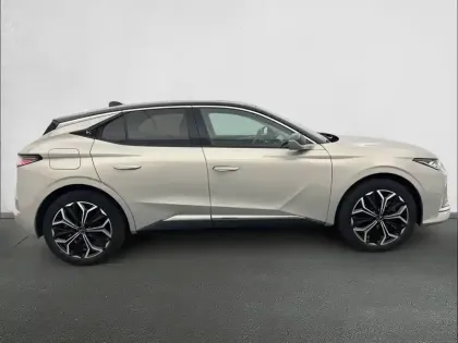 Photo 46 DS DS 4  Hybride E-Tense 225 EAT8