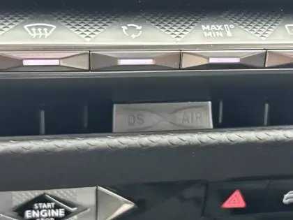 Photo 65 DS DS 4  Hybride E-Tense 225 EAT8