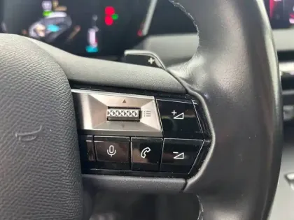 Photo 85 DS DS 4  Hybride E-Tense 225 EAT8