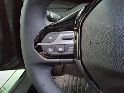 Photo 39 Peugeot 308  Hybrid 145 e-DCS6