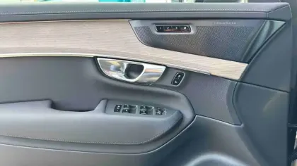 Photo 47 Volvo Xc90  T8 AWD Hybride Rechargeable 310+145 ch Geartronic 8 7pl