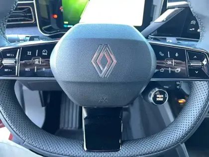 Photo 14 Renault 4 Renault  E-Tech Electrique 150 ch autonomie confort