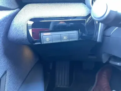 Photo 18 Renault 4 Renault  E-Tech Electrique 150 ch autonomie confort