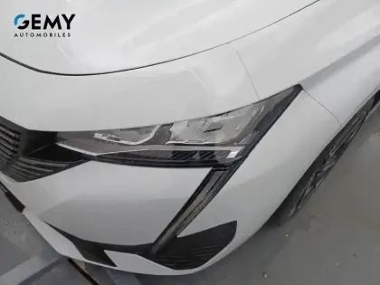 Photo 15 Peugeot 308  Hybrid 136 e-DCS6