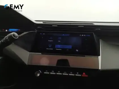 Photo 33 Peugeot 308  Hybrid 136 e-DCS6