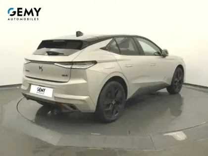 Photo 18 DS DS 4  Hybride E-Tense 225 EAT8