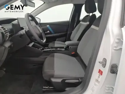 Photo 8 Citroën C4 e- 136 ch Automatique