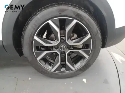 Photo 10 Citroën C4 e- 136 ch Automatique