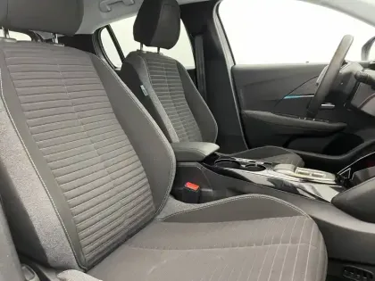 Photo 26 Peugeot 208  Electrique 50 kWh 136ch