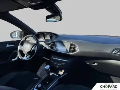 Photo 12 Peugeot 308  PureTech 130ch S&S BVM6