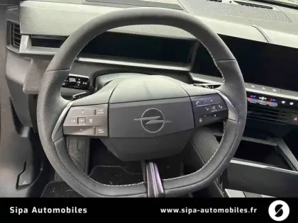 Photo 12 Opel Grandland  1.2 Turbo Hybrid 145 ch e-DCT6