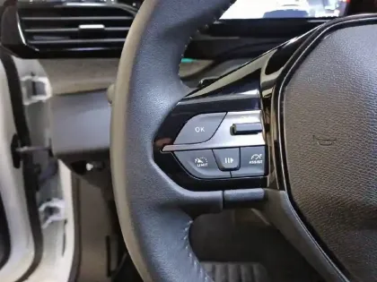 Photo 28 Peugeot 308  SW PureTech 130ch S&S EAT8