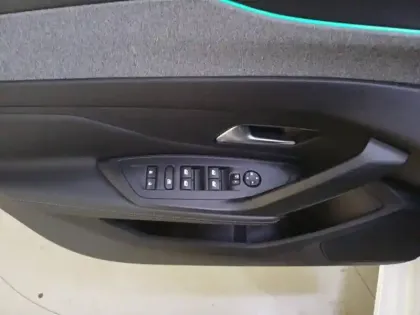 Photo 29 Peugeot 308  SW PureTech 130ch S&S EAT8