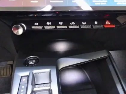 Photo 25 Peugeot 308  SW PureTech 130ch S&S EAT8