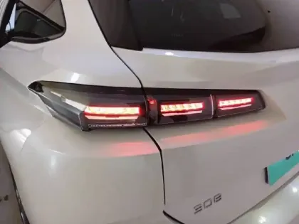 Photo 17 Peugeot 308  SW PureTech 130ch S&S EAT8